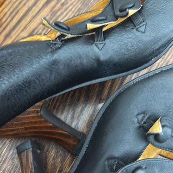 Jeffrey Campbell Ibiza black leather button strap wood grain heel Mary Jane shoe - Picture 6 of 6